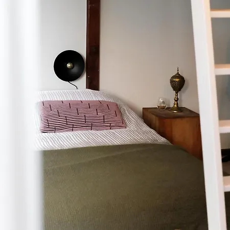 Nostalguy, City Loft *